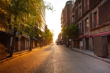 Foto op Plexiglas Mexico Uitzicht op straat in de ochtend, oud koloniaal deel van de stad