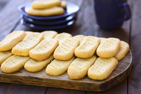 Homebaked shortbread biscuits on wooden board