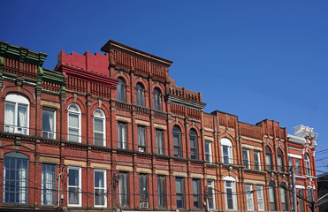 Fototapeta na wymiar well preserved Victorian apartment building
