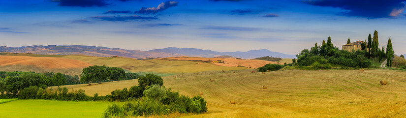 Tuscany landscape - panorama, San Quirico d´Orcia, Italy © Gorilla