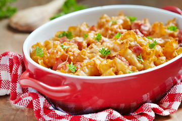 pasta casserole with cheese and ham