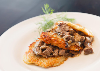 potato pancakes with meat