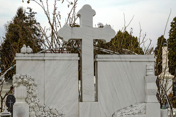 Type of funeral cross 26