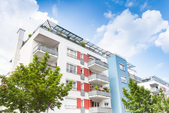 Mehrfamilienhaus in Deutschland  - Neubau