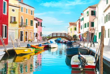 Kanal in Burano Italien © waku