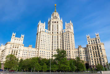 Fototapeta na wymiar Kotelnicheskaya skyscraper