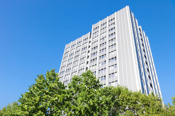 Obraz premium Hochhaus - Sozialer Wohnungsbau