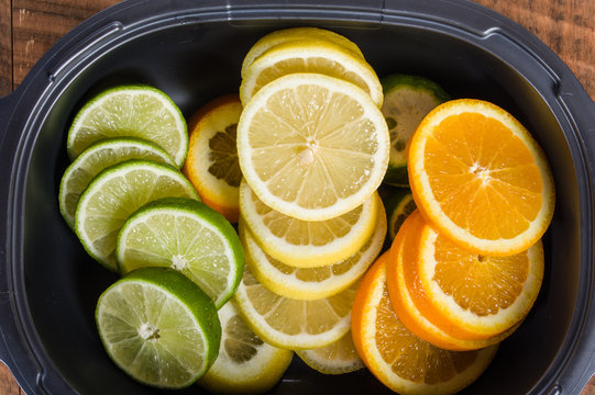 Bowl with lemon, lime and orange