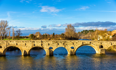 Fototapeta premium The Pont Vieux, a bridge over the Orb in Beziers, France