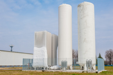 Liquid oxygen plant