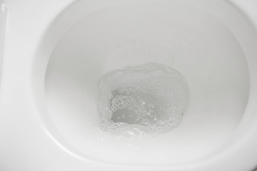 flushing a closestool