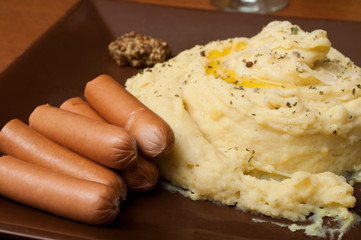 pur&eacute;e saucisses de Strasbourg