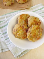 Selbst gemachte Pizzabrötchen