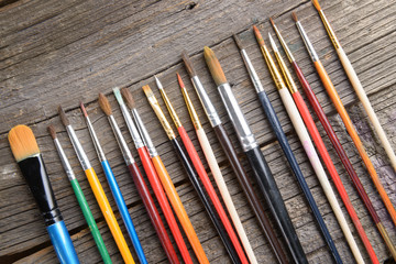 Aristic paint brushes