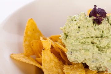 Crisp corn nachos with guacamole sauce