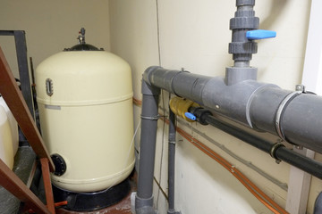 Water filters and pipes