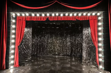 Photo sur Plexiglas Théâtre red velvet curtian stage theater
