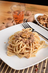 Fettuccine with walnut cream