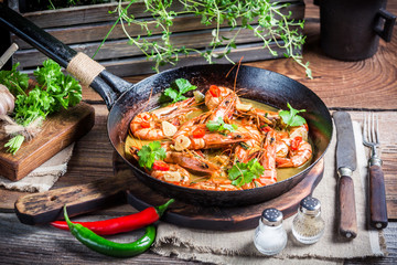 Tasty shrimps with garlic and coriander