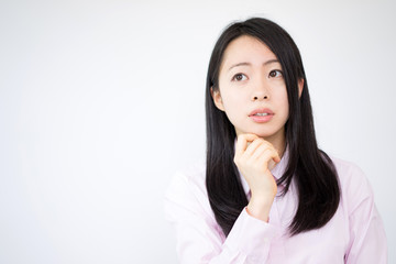 Fototapeta premium 考える女性