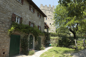 Fototapeta na wymiar Masseria del Castello di Porciano, Stia