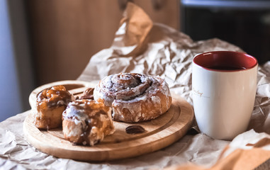 cinnamon cake with coffee
