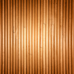 Holzwand aus Brettern