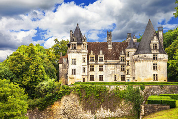Fototapeta na wymiar beautiful castles of France - Puyguilhem, Dordogne provence