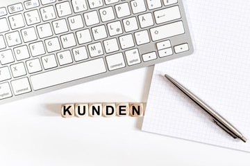 Schreibtisch - Würfel - Kunden