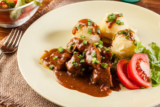 Goulash with boiled potatoes