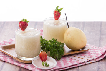 Pear smoothie