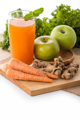 Carrot and Apple's mix smoothie