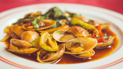 clams with chilly paste