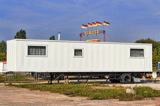 Zirkuswagen