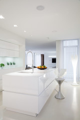 Fototapeta na wymiar Beauty white kitchen interior