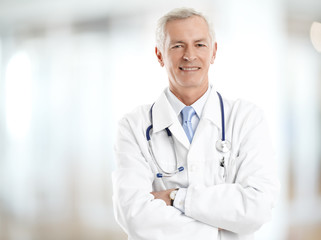 Male doctor portrait - 80006975