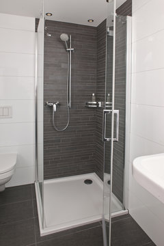 designer shower 