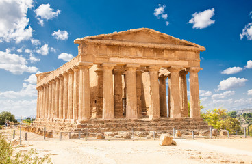 Obraz premium Ercole temple in the Valley of the Temples, Agrigento, Sicily