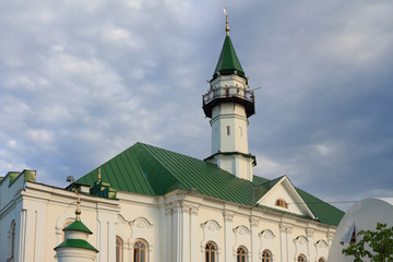 Fototapeta na wymiar Mosque with minaret. Kazan, Tatarstan, Russia