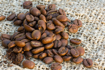 кофейные зерна