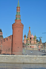 Obraz premium Domes of St. Basil's Cathedral on Red square in Moscow.