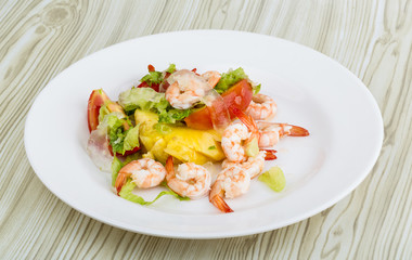 Shrimps with aloe vera salad