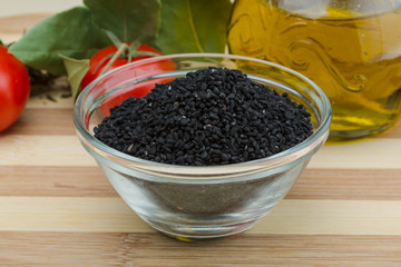 Nigella in the glass bowl