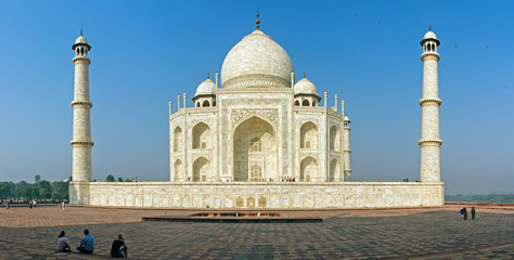 Fototapeta premium Taj Mahal. Indian palace