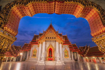 Fototapeta premium The Marble Temple, Wat Benchamabopitr Dusitvanaram