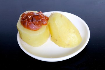北海道名物のじゃがいもの塩辛のせ