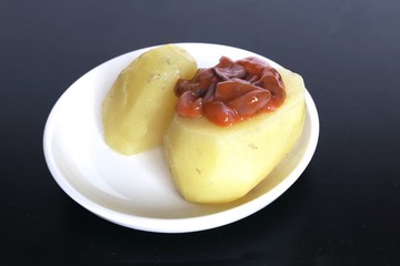 北海道名物のじゃがいもの塩辛のせ