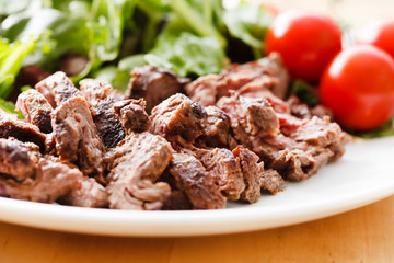 Salad with Sliced Beef and Cherry Tomato