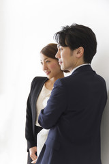 記念撮影をする家族