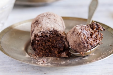 biscuit chocolate cake